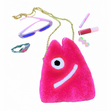 Load image into Gallery viewer, HAND TUFTED FISH HEAD PURSE