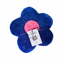 Load image into Gallery viewer, HAND TUFTED FLOWER PLACEMATS
