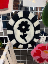 Load image into Gallery viewer, HAND TUFTED FLOWER RUG
