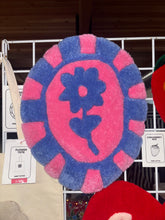 Load image into Gallery viewer, HAND TUFTED FLOWER RUG
