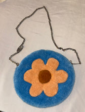 Load image into Gallery viewer, HAND TUFTED FLOWER PURSE
