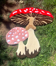 Load image into Gallery viewer, HAND TUFTED MUSHROOM RUG
