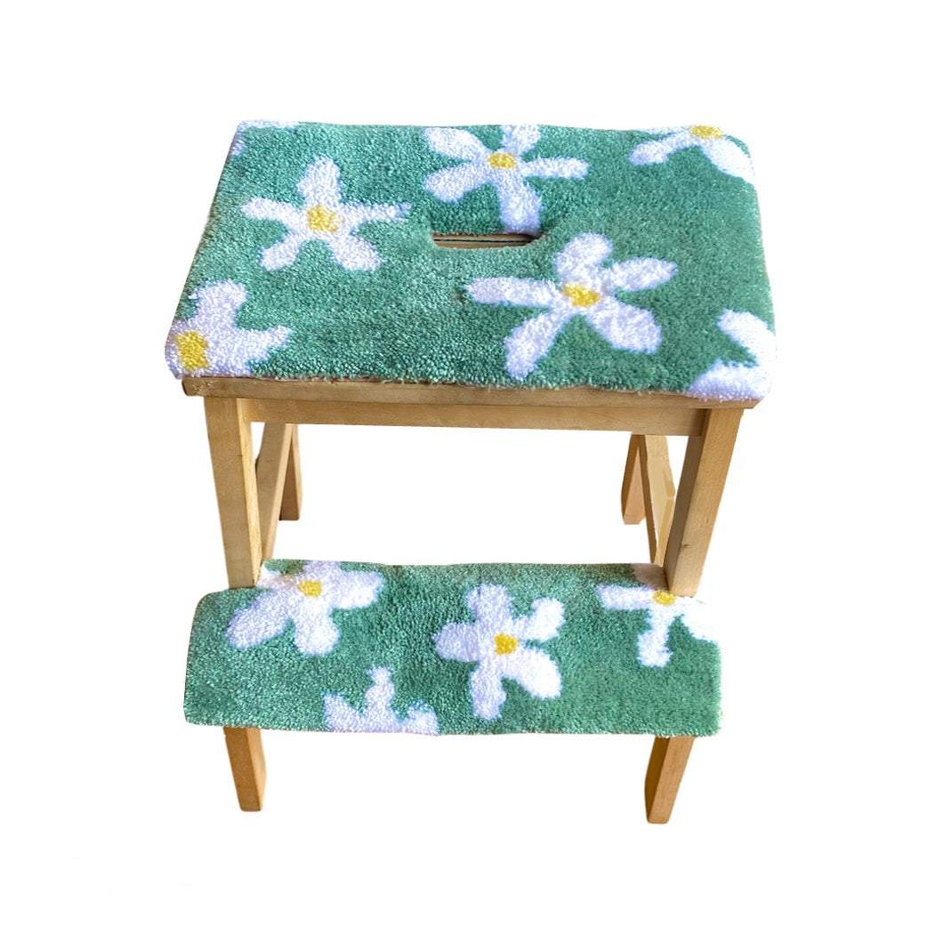 DAISY UTILITY STOOL