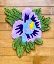 Load image into Gallery viewer, HAND TUFTED PURPLE FLOWER RUG
